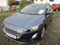 Chromablau metallic Gebraucht 2021 Ford Focus Trend Kombi | 15.250 € (Guter Preis)