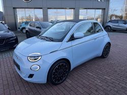 Blau Gebraucht 2021 Fiat 500e La Prima Cabrio | 20.490 € (Teuer)
