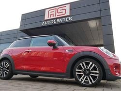 Rot Gebraucht 2018 Mini ONE Pepper Kleinwagen | 13.990 € (Fairer Preis)