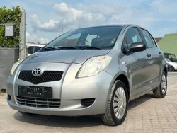 Silber Gebraucht 2007 Toyota Yaris Kleinwagen | 2.999 € (Guter Preis)