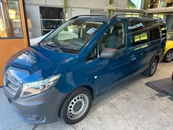 Blau Gebraucht 2017 Mercedes Vito Van / Kleinbus | 18.500 € (Superpreis)