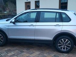 Silber Gebraucht 2025 VW Tiguan SUV | 27.000 €