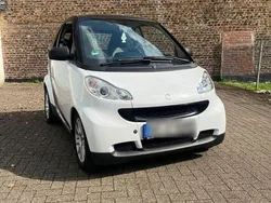 Weiß Gebraucht 2011 Smart ForTwo Coupé Kleinwagen | 4.000 € (Fairer Preis)