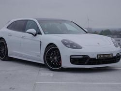 Weiß Gebraucht 2019 Porsche Panamera Sport Turismo Limousine | 59.990 €