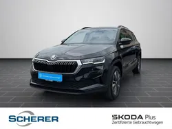 Blackmagic perleffekt Gebraucht 2023 Skoda Karoq Style SUV | 28.890 € (Guter Preis)