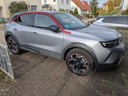 Grau Gebraucht 2021 Opel Mokka-e drive SUV | 15.800 € (Superpreis)