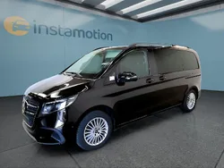 Schwarz Gebraucht 2025 Mercedes V220 Van / Kleinbus | 65.449 €