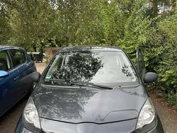 Grau Gebraucht 2007 Toyota Aygo Kleinwagen | 1.750 € (Fairer Preis)