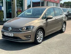 Gold Gebraucht 2016 VW Golf Sportsvan LOUNGE Van / Kleinbus | 12.400 € (Guter Preis)