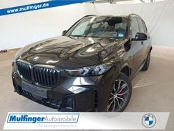 Black sapphire (metallic) Gebraucht 2025 BMW X5 M M Sport SUV | 81.900 € (Guter Preis)