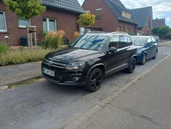 Schwarz Gebraucht 2012 VW Tiguan Sportline SUV | 7.999 € (Superpreis)