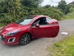 Rot Gebraucht 2014 Peugeot 308 CC Cabrio | 4.550 €