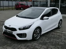 Weiß Gebraucht 2016 Kia Ceed GT Limousine | 14.990 € (Guter Preis)