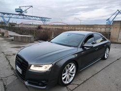 Grau Gebraucht 2016 Audi S8 Limousine | 29.999 €