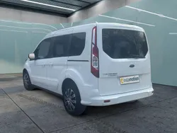 Weiß Gebraucht 2021 Ford Tourneo Connect Van / Kleinbus | 19.349 € (Fairer Preis)