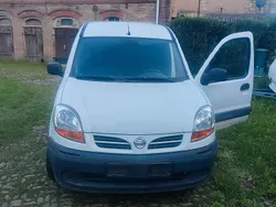 Weiß Gebraucht 2005 Nissan Kubistar | 1.300 €