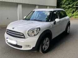 Weiß Gebraucht 2016 Mini Cooper Countryman SUV | 10.500 € (Guter Preis)