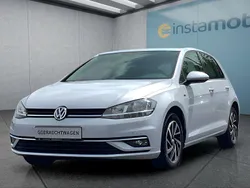 Weiß Gebraucht 2019 VW Golf VII Kleinwagen | 15.949 € (Fairer Preis)