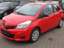 Super red 5 Gebraucht 2013 Toyota Yaris Cool Kleinwagen | 6.900 € (Guter Preis)