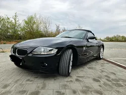 Schwarz Gebraucht 2005 BMW Z4 Sport Line Cabrio | 10.950 € (Teuer)