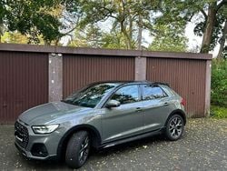 Grau Gebraucht 2022 Audi A1 Sport Kleinwagen | 22.000 € (Guter Preis)
