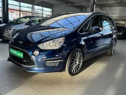Blau Gebraucht 2013 Ford S-MAX Titanium Van / Kleinbus | 9.890 € (Teuer)