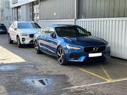 Blau Gebraucht 2020 Volvo S90 R-Design Limousine | 38.500 €