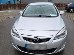 Silber Gebraucht 2013 Opel Astra Limousine | 4.500 € (Guter Preis)