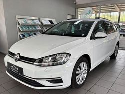 Weiß Gebraucht 2017 VW Golf VII Kombi | 12.990 € (Guter Preis)