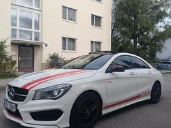 Weiß Gebraucht 2016 Mercedes CLA200 AMG line Coupé | 16.500 € (Guter Preis)