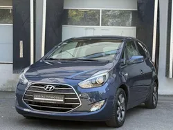 Blau Gebraucht 2018 Hyundai ix20 Passion Plus Van / Kleinbus | 9.950 € (Guter Preis)