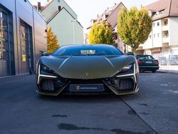 Grün Gebraucht 2024 Lamborghini Revuelto Coupé | 609.900 €