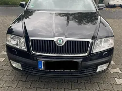 Grau Gebraucht 2008 Skoda Octavia Kombi | 4.300 € (Teuer)