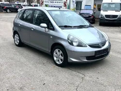 Silber Gebraucht 2006 Honda Jazz Cool Kleinwagen | 2.388 € (Fairer Preis)