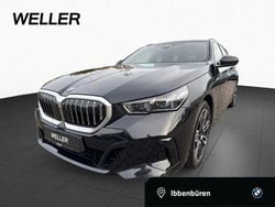 Black sapphire (schwarz) Gebraucht 2025 BMW 520 M Sport Kombi | 47.250 € (Guter Preis)