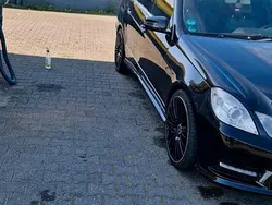 Schwarz Gebraucht 2012 Mercedes E200 AMG Kombi | 8.400 €