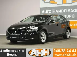 Schwarz Gebraucht 2017 Volvo V40 Performance Kombi | 12.990 € (Fairer Preis)
