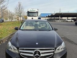 Schwarz Gebraucht 2014 Mercedes E200 Limousine | 15.900 € (Fairer Preis)
