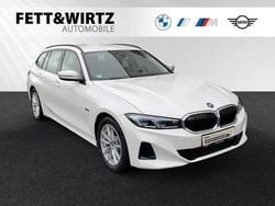 Alpinweiss Gebraucht 2023 BMW 330e Kombi | 34.900 € (Guter Preis)