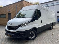 Weiß Gebraucht 2022 Iveco Daily Limousine | 17.990 € (Guter Preis)