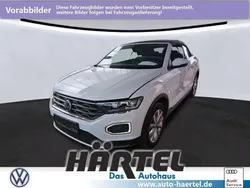 Pure white, solid Gebraucht 2021 VW T-Roc Cabriolet Style Cabrio | 22.400 € (Fairer Preis)