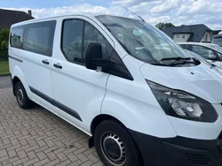 Weiß Gebraucht 2015 Ford Transit Custom Limousine | 9.900 €