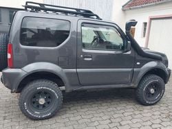 Schwarz Gebraucht 2015 Suzuki Jimny SUV | 16.400 € (Etwas zu teuer)