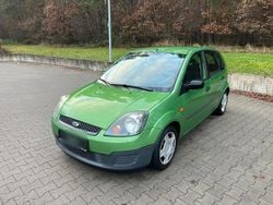 Grau Gebraucht 2007 Ford Fiesta Kleinwagen | 590 € (Guter Preis)