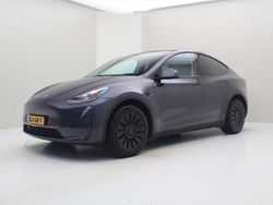 Grau Gebraucht 2022 Tesla Model Y Long Range AWD SUV | 35.900 € (Etwas zu teuer)