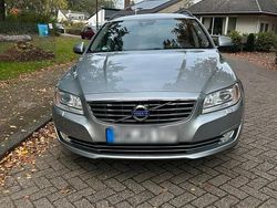 Grau Gebraucht 2017 Volvo Polar Kombi | 7.250 €