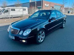 Schwarz Gebraucht 2008 Mercedes E500 Limousine | 11.700 € (Fairer Preis)