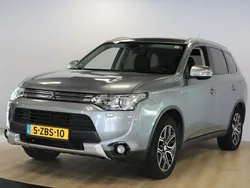Grau Gebraucht 2014 Mitsubishi Outlander P-HEV Edition SUV | 12.990 € (Teuer)