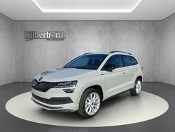 Grau Gebraucht 2022 Skoda Karoq SportLine SUV | 27.790 € (Fairer Preis)
