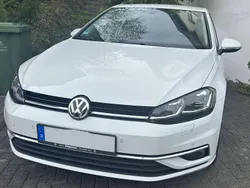 Weiß Gebraucht 2019 VW Golf VII Join Limousine | 16.400 € (Fairer Preis)